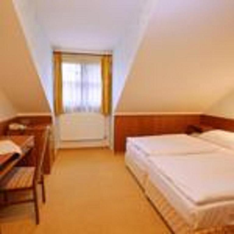 Hotel Floret Prŭhonice Quarto foto